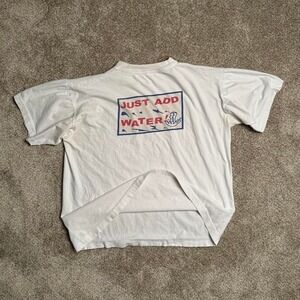 MAKING WAVES" GRAPHIC TEE